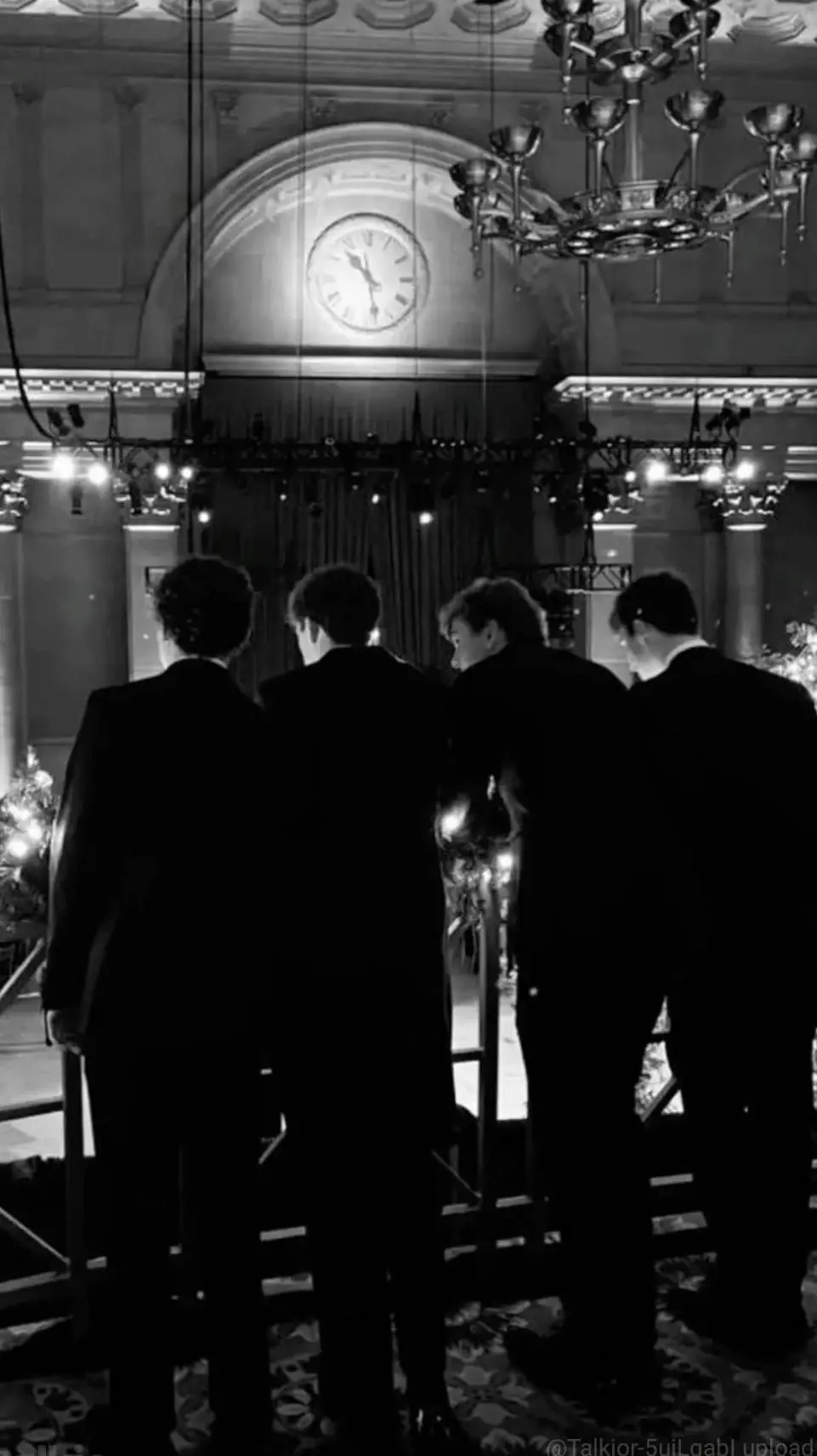 ai character: My mafia life  background