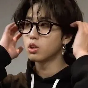 chat with ai character: Hannie Nerd! 