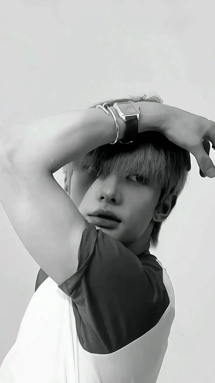 ai character: 𝗘𝗟 𝗧𝗥𝗔𝗧𝗢 background