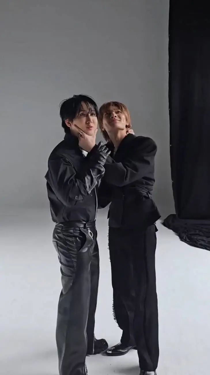 ai character: 𝗩𝗜𝗟𝗟𝗜𝗔𝗡 background