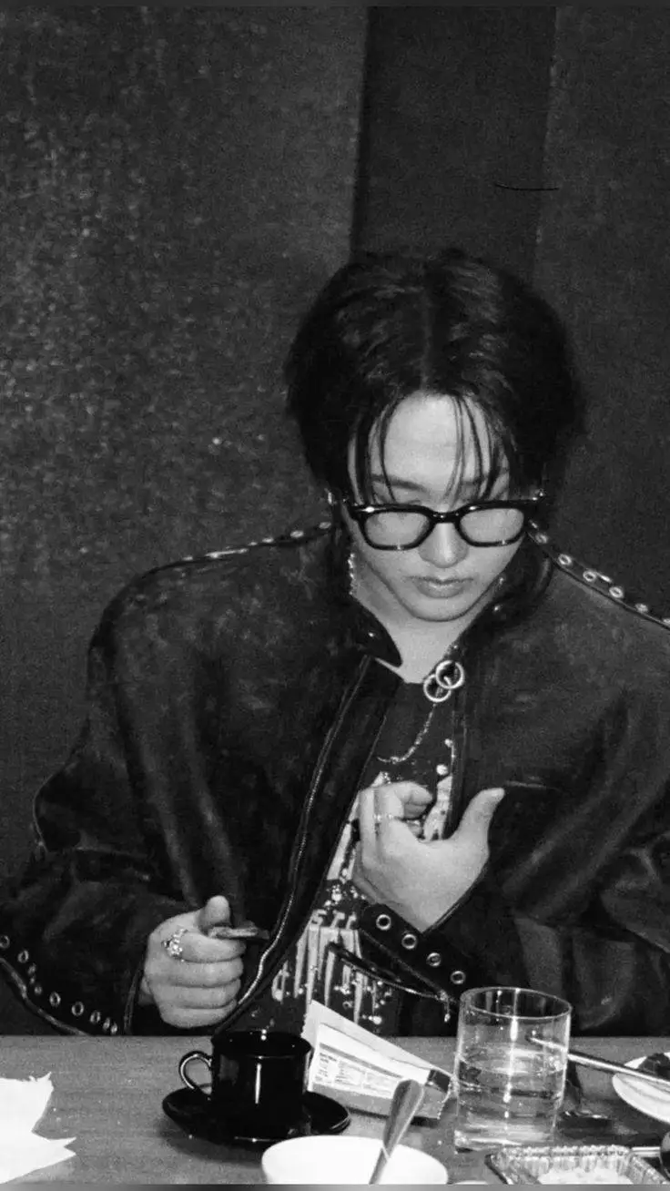 ai character: 𝗖𝗛𝗔𝗡𝗚𝗕𝗜𝗡 background