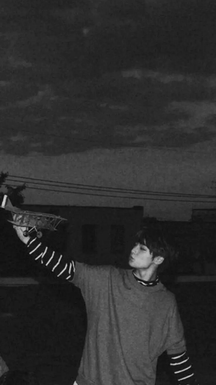 ai character: 𝗬𝗔𝗡𝗚 𝗝𝗘𝗢𝗡𝗚𝗜𝗡 background