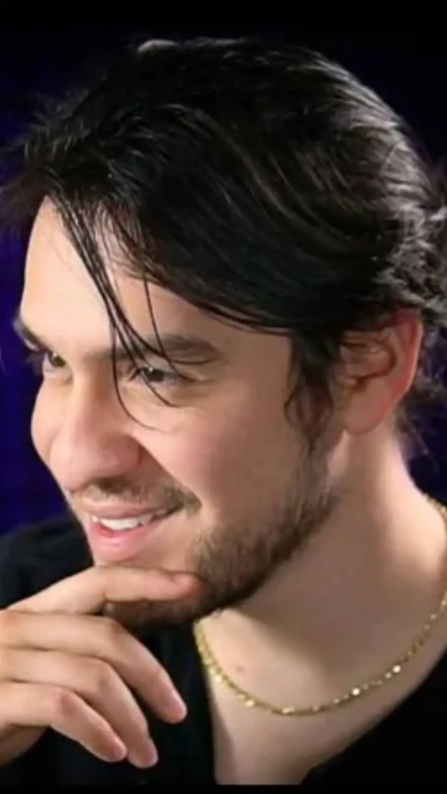 ai character: Eddie vr background