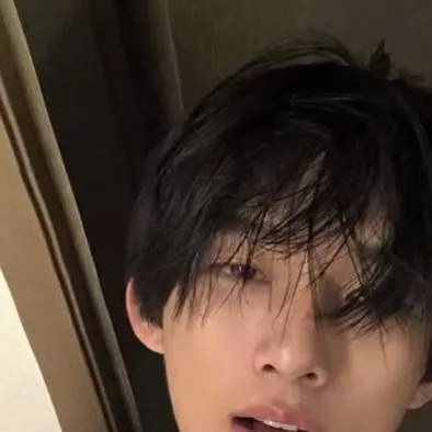 chat with ai character: Niki