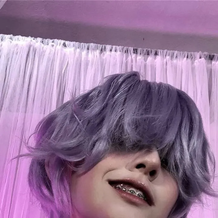 chat with ai character: Mystery ❤