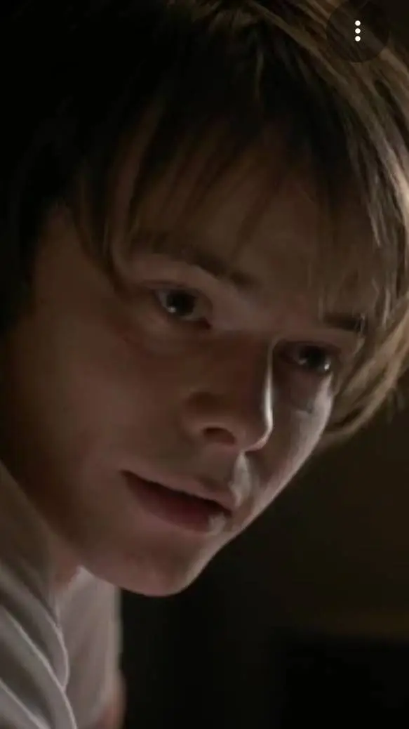 ai character: Jonathan byers background