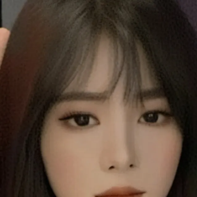 chat with ai character: Yuna