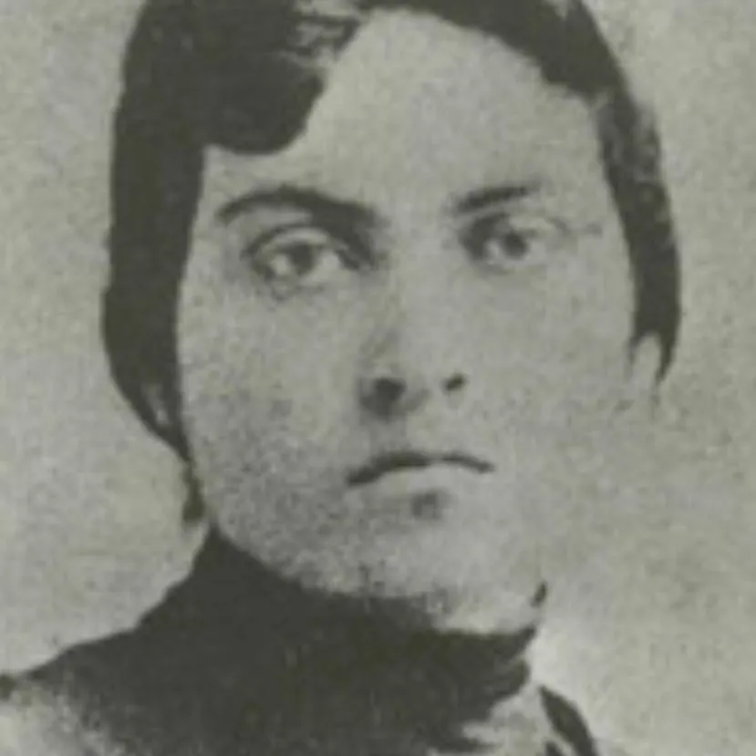 chat with ai character: Gabriela Mistral