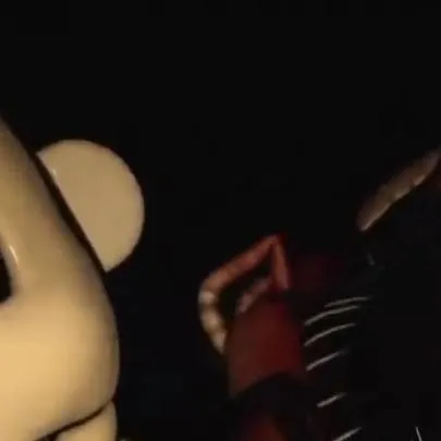 chat with ai character: ennard y molten 