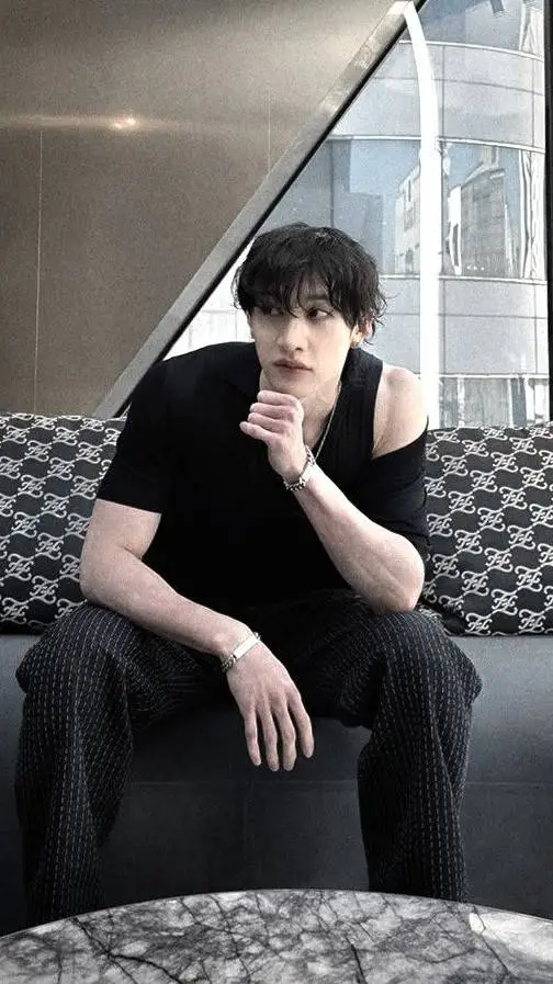 ai character: Bangchan  background