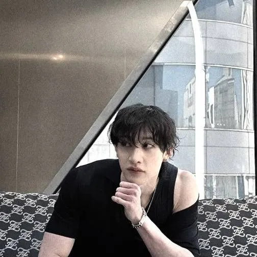 chat with ai character: Bangchan 