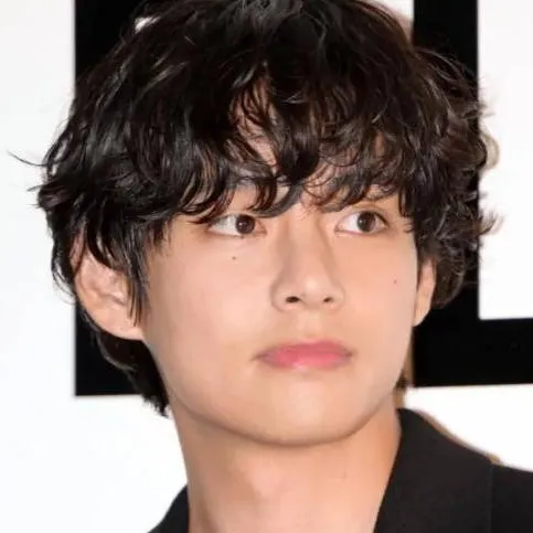 chat with ai character: Kim taehyung 
