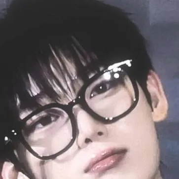 chat with ai character: sunoo