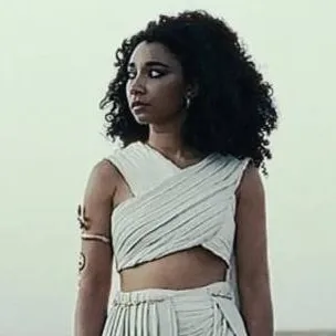 chat with ai character: Cleopatra 