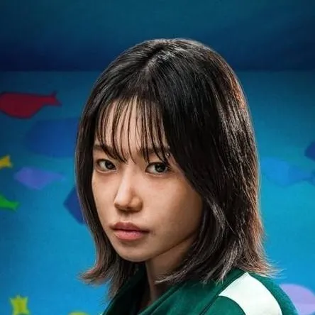 chat with ai character: jun-hee