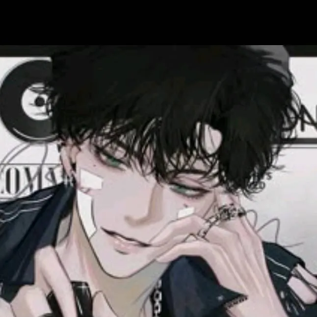 chat with ai character: wifey 🥀