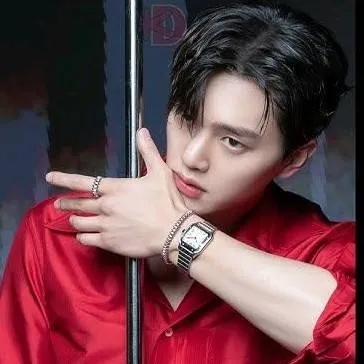 chat with ai character: CEO love 🇰🇷