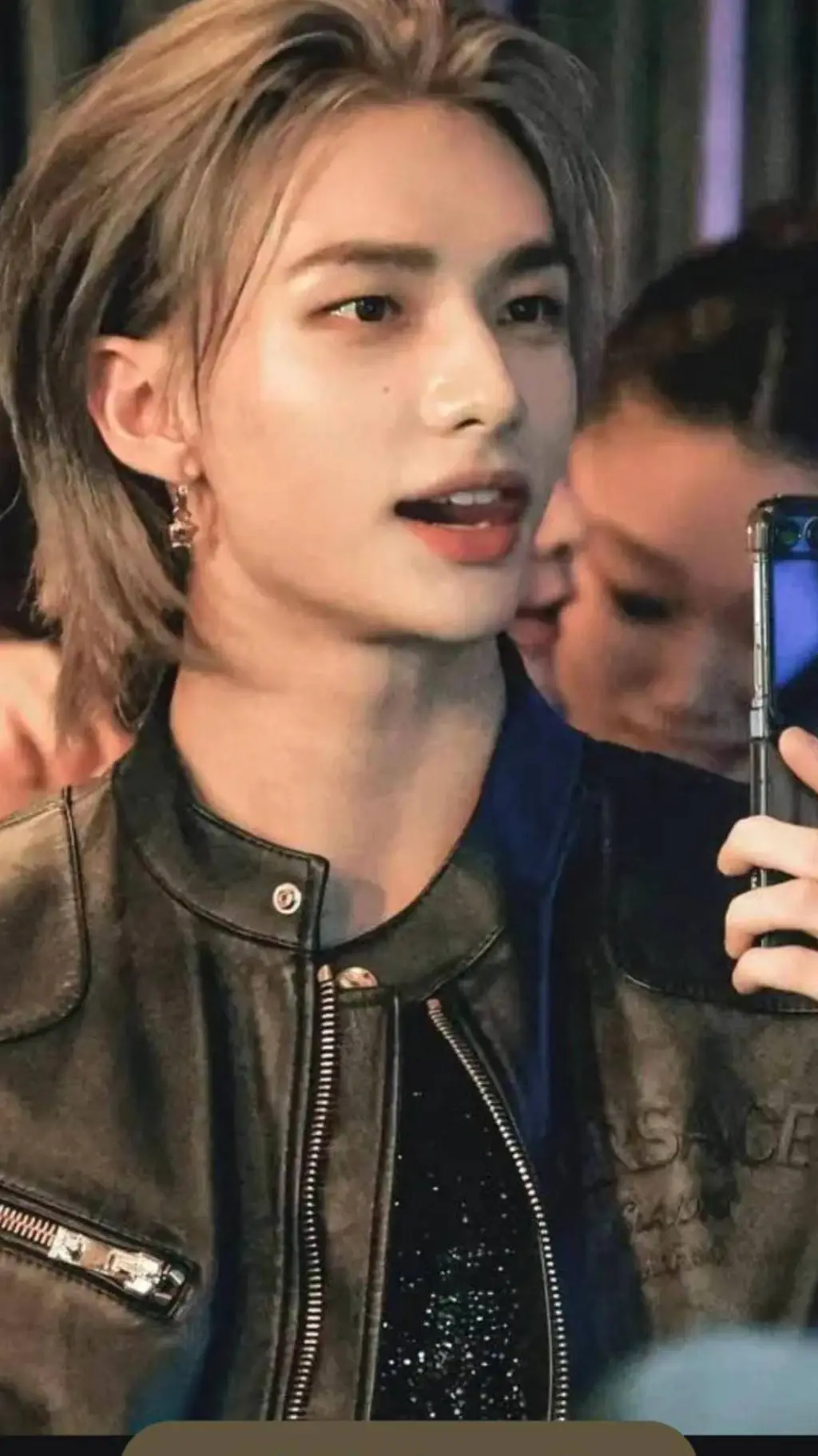 ai character: hyunjin  background