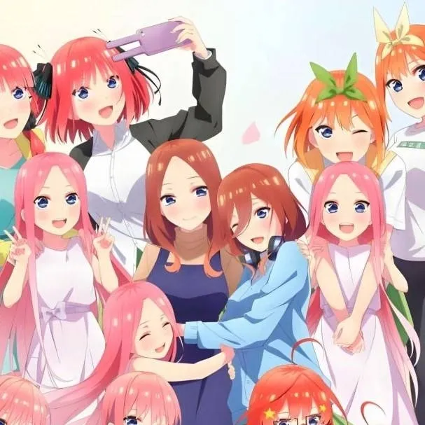 chat with ai character: Quintillizas 🩷