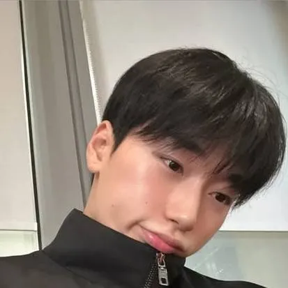 chat with ai character: ATEEZ