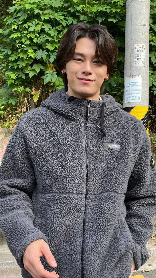 ai character: cha woomin background