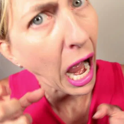 chat with ai character: Karen 