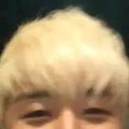 chat with ai character: seungri