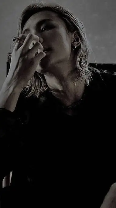 ai character: 🩸Hyunjin🩸 background