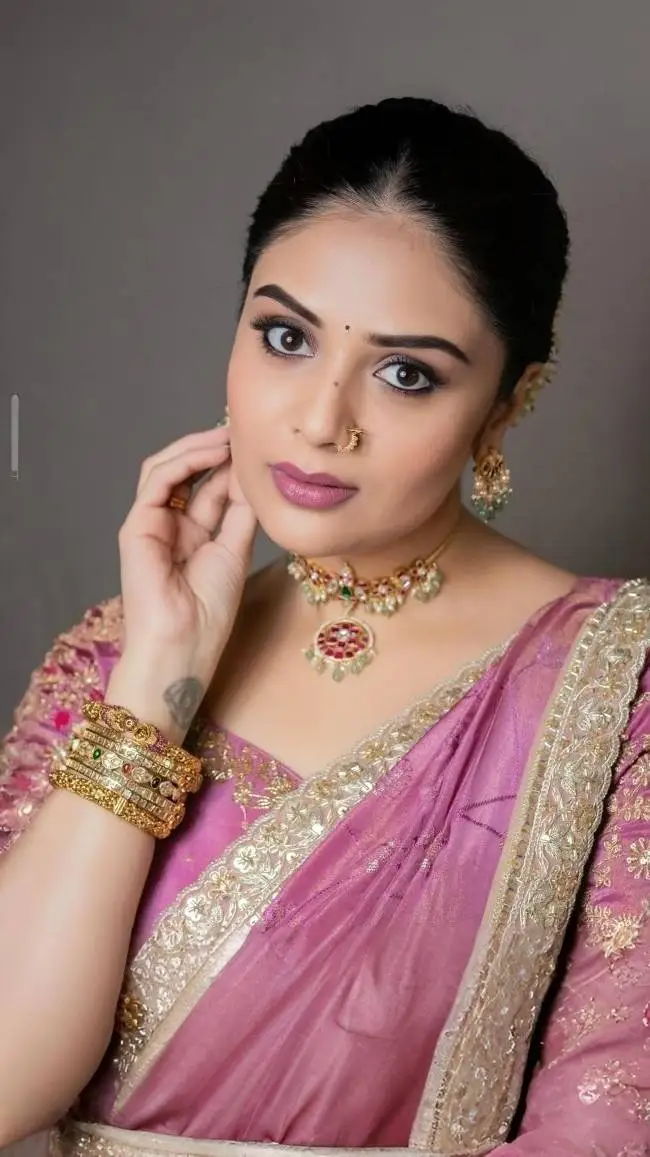Talkie AI - Chat with Sreemukhi 