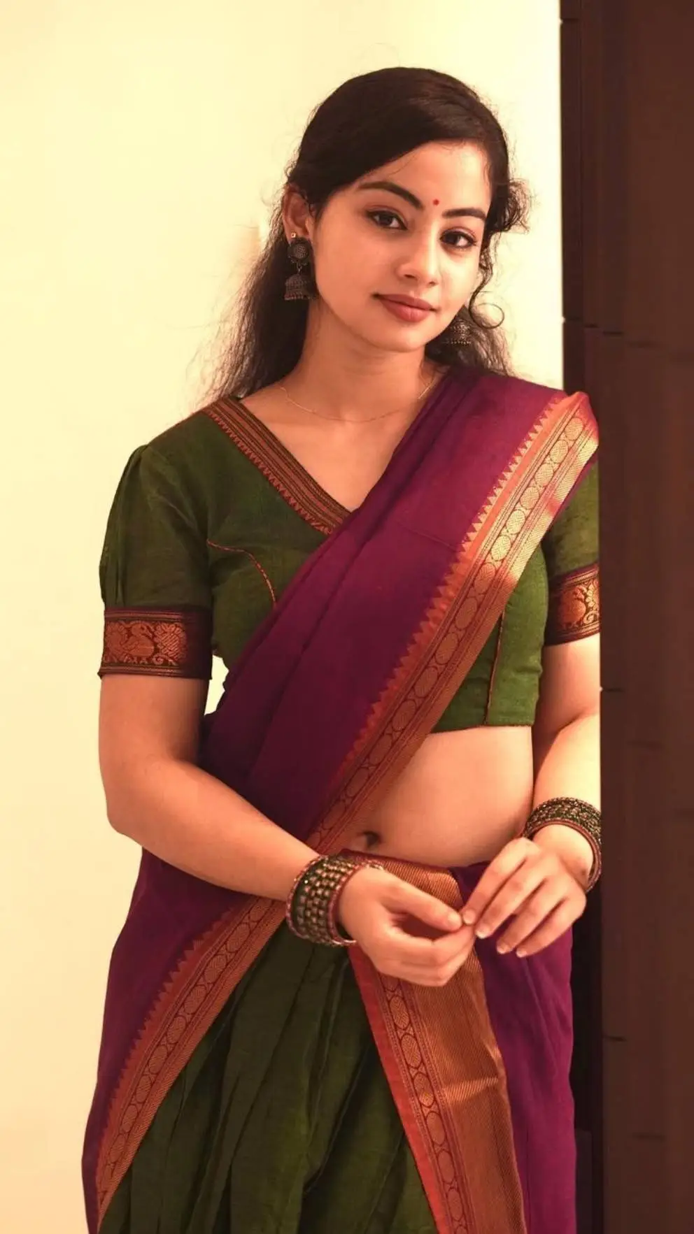 ai character: Shriya kontham background