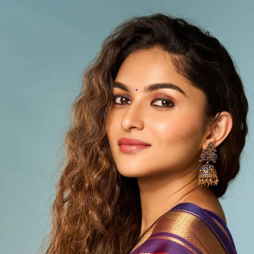 chat with ai character: kayadu lohar