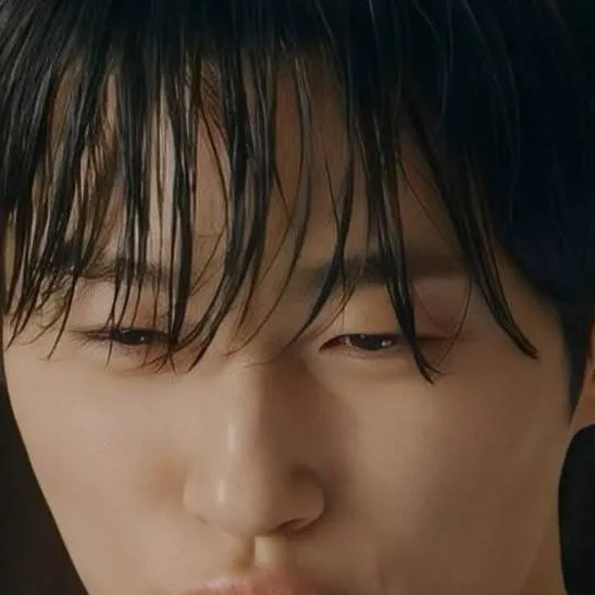 chat with ai character: Пен у сок 