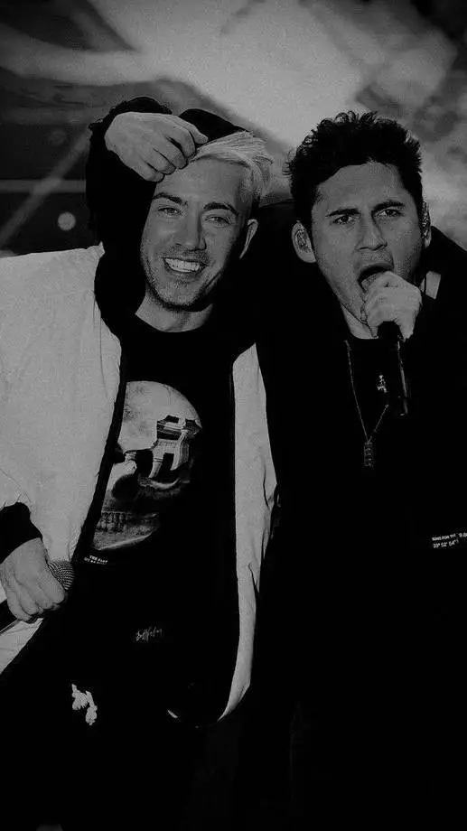 ai character: A+D 🇲🇩❤ background