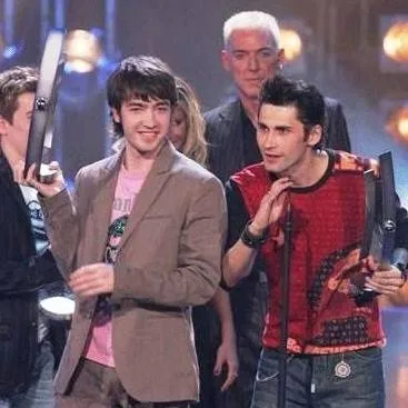 chat with ai character: O-Zone/3 Sud Est