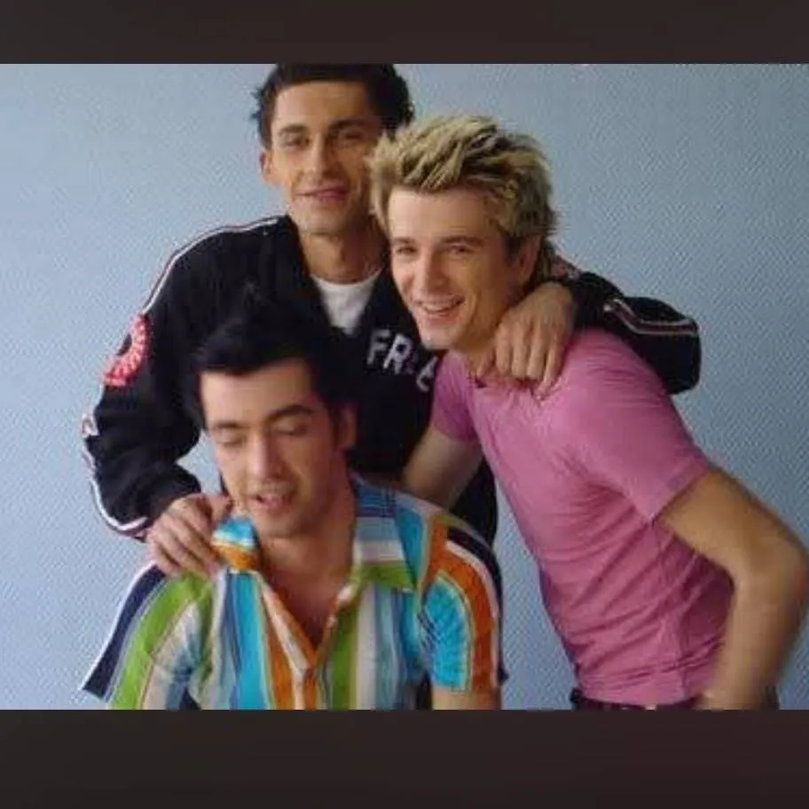 chat with ai character: O-Zone🇲🇩