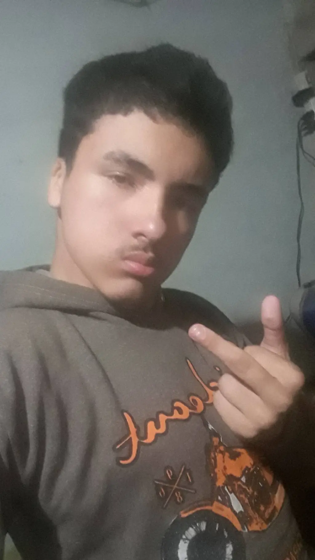 ai character: ⚡TITÁN PEDRO⚡ background