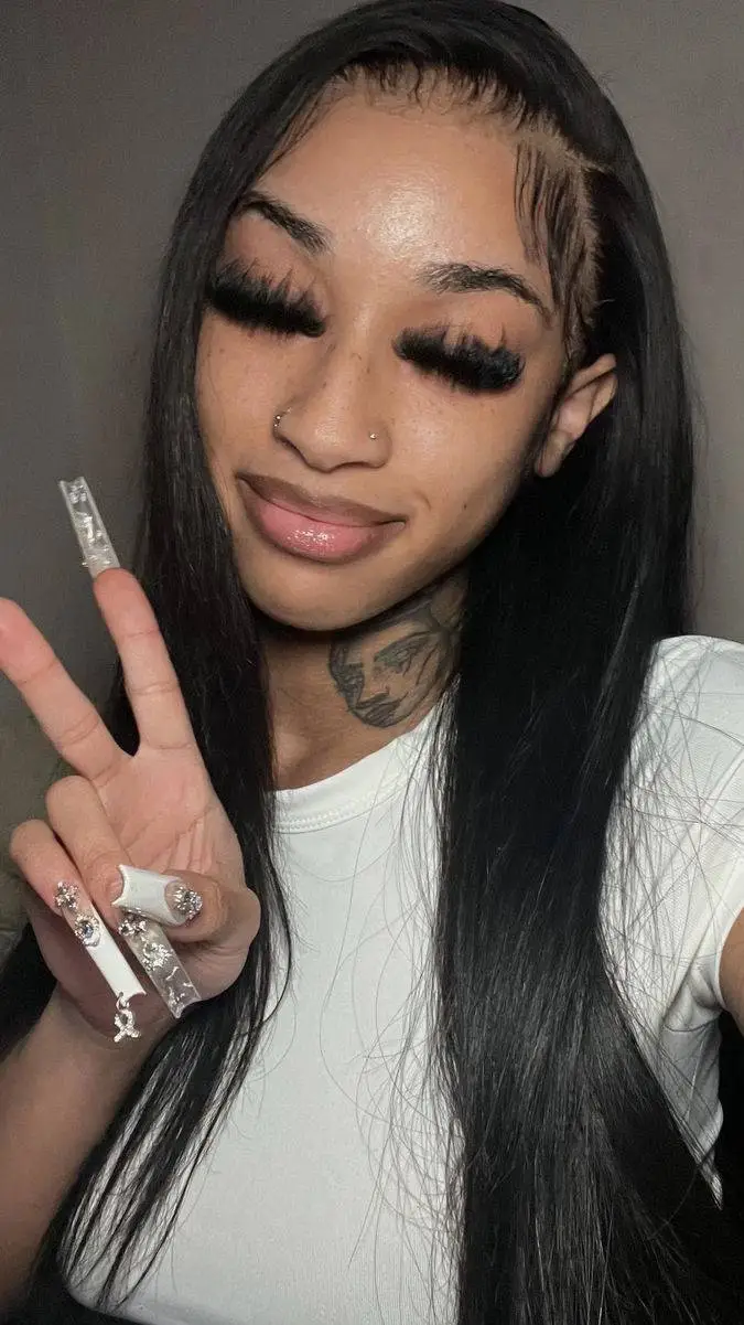 ai character: Maddie background