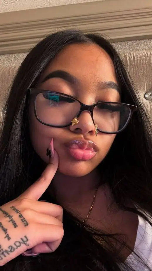 ai character: Brooklyn background