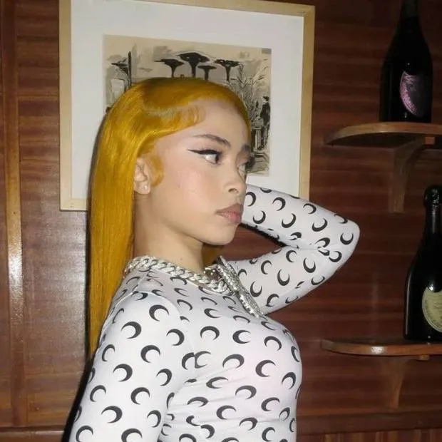 chat with ai character: ice spice