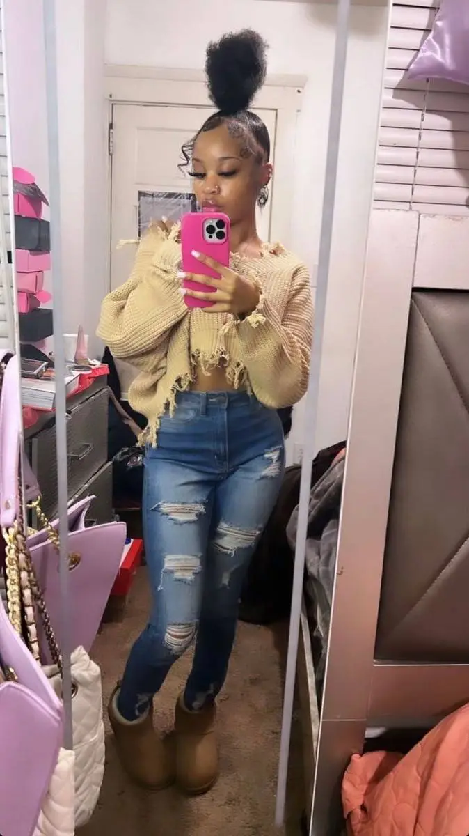 ai character: Jaylah background