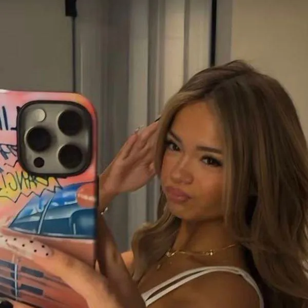 chat with ai character: preslee faith