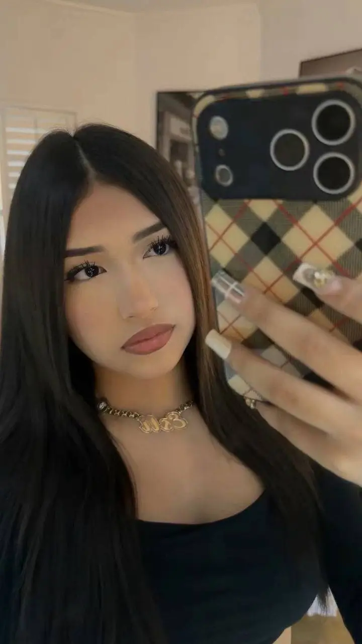 ai character: Ava background