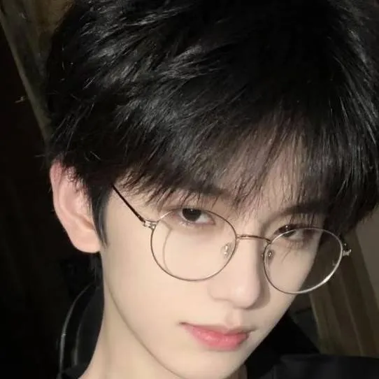 chat with ai character: Adil 