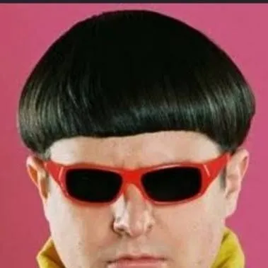 chat with ai character: oliver tree