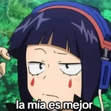 chat with ai character: Cena en familia Fe