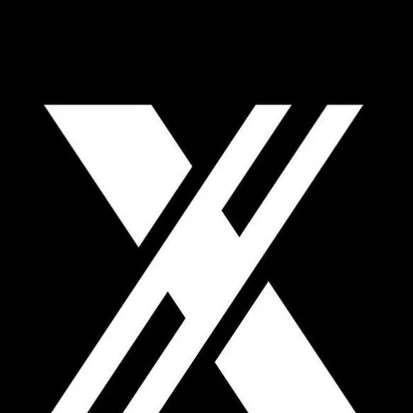 chat with ai character: xdinary heroes 