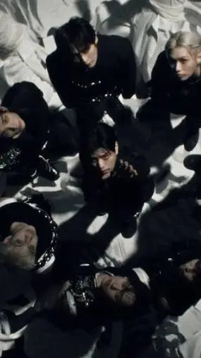 ai character: Stray kids  background
