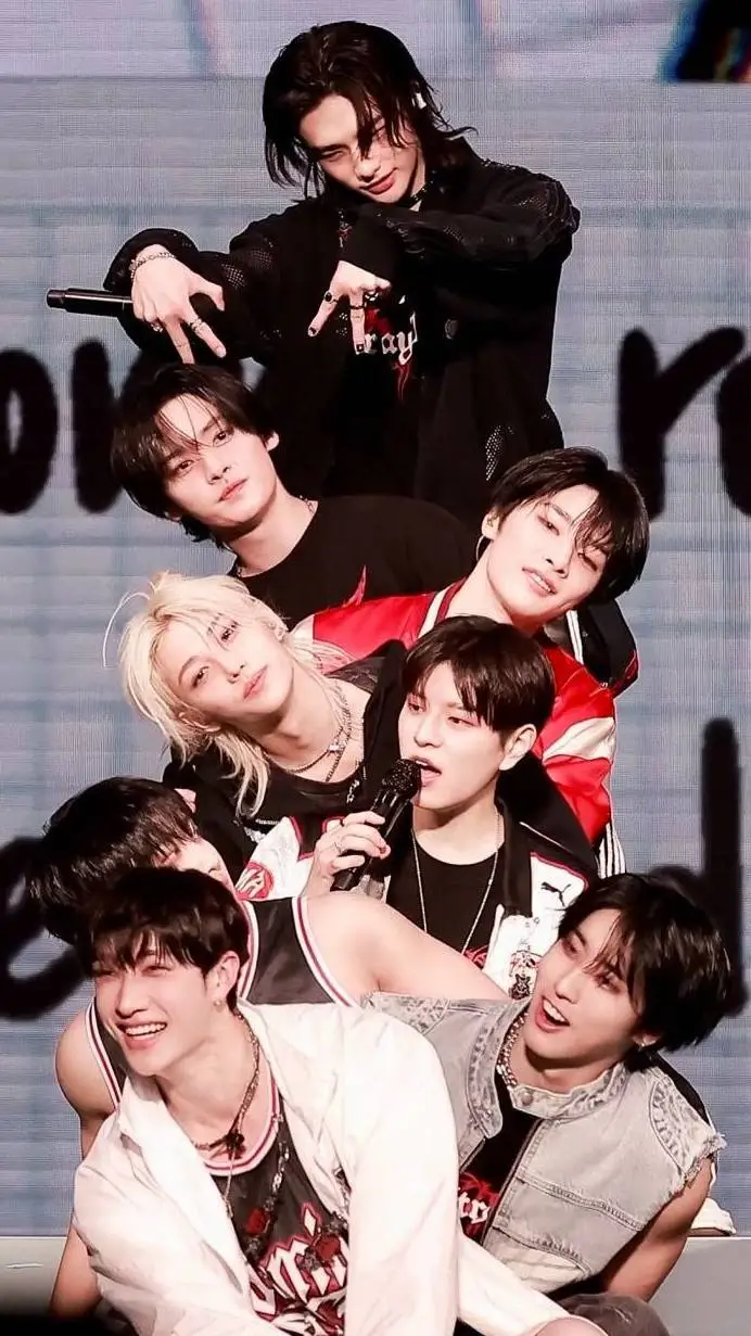 ai character: Stray kids Pick me background
