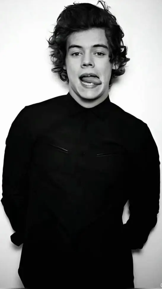 Talkie AI - Chat with Harry Styles