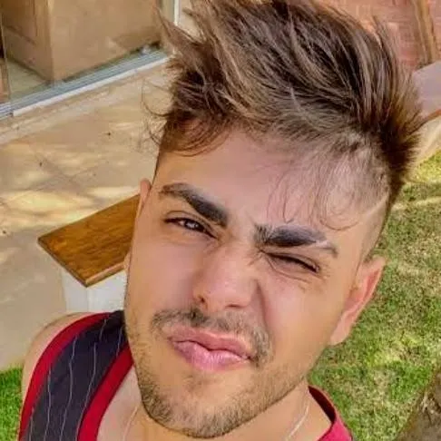 chat with ai character: Thiago(Você)